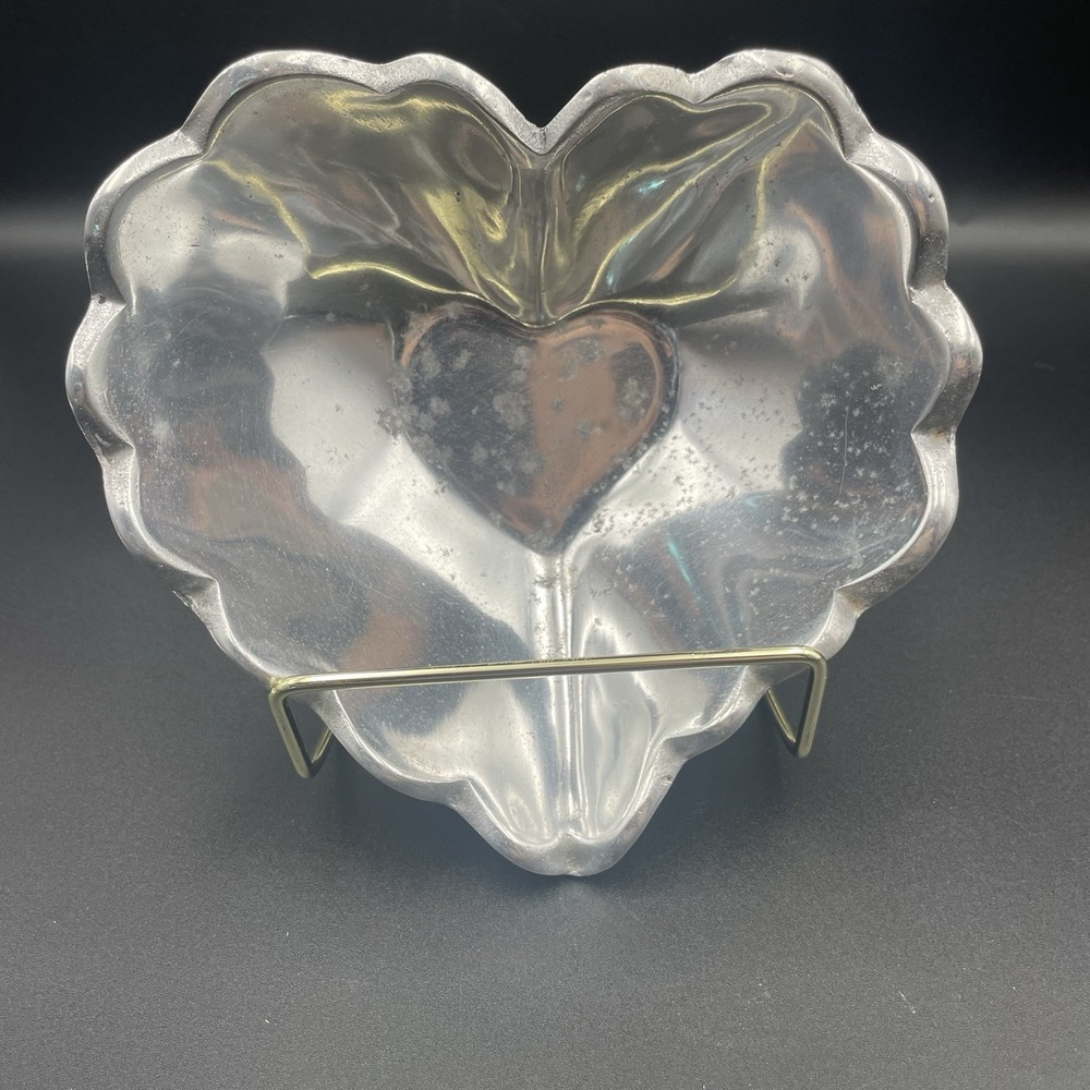 Vintage Pewter Heart Shape Bowl Polished Fluted Candy Trinket Dish Mexico 6"